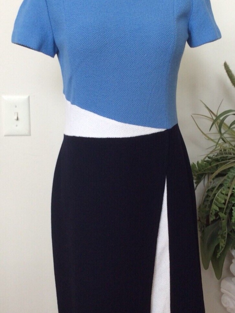 St. John Classic Colour Block Knit Dress (Size 8)